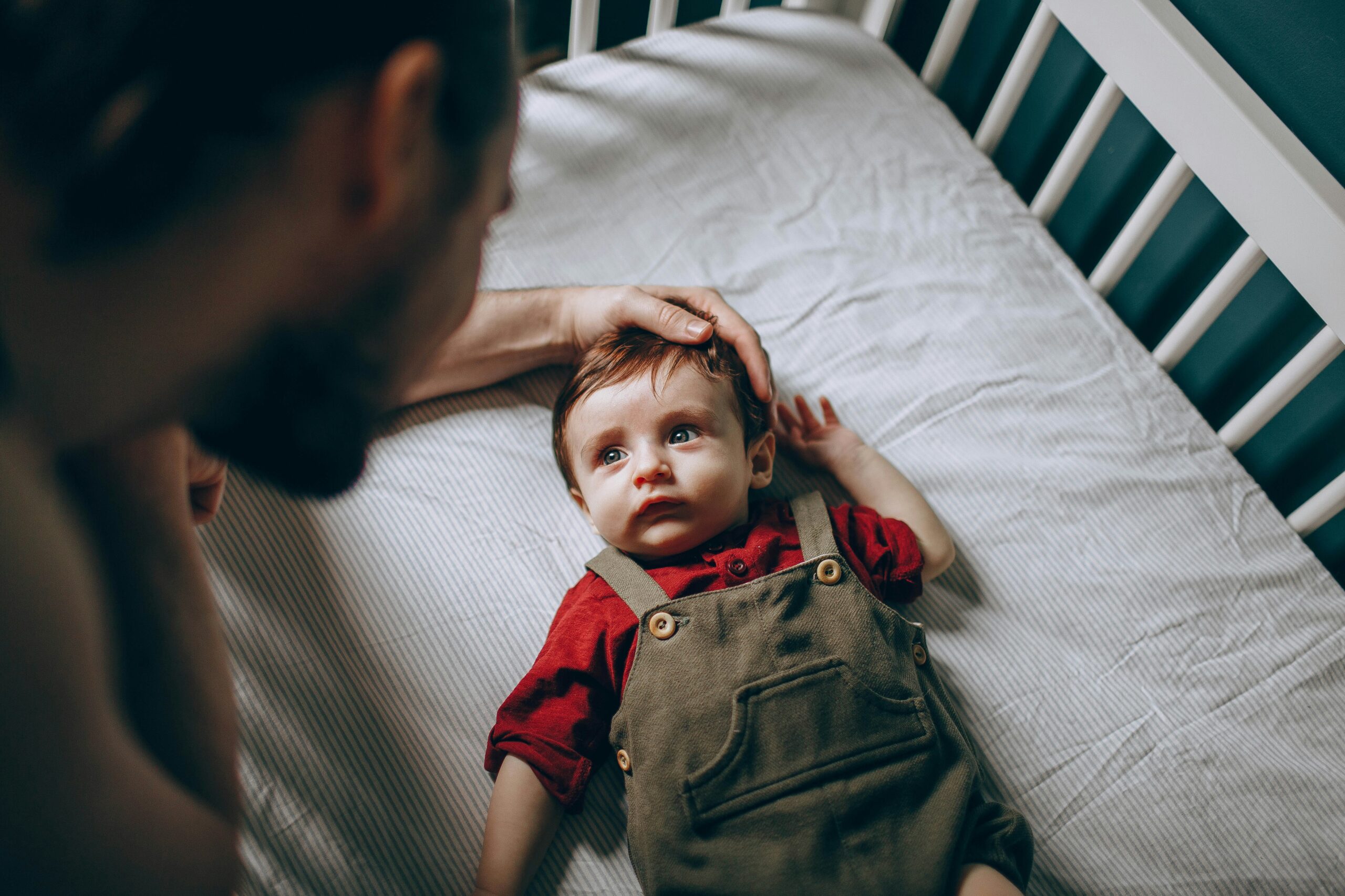  A troca de fralda é um momento de cuidado e vínculo com o bebê.