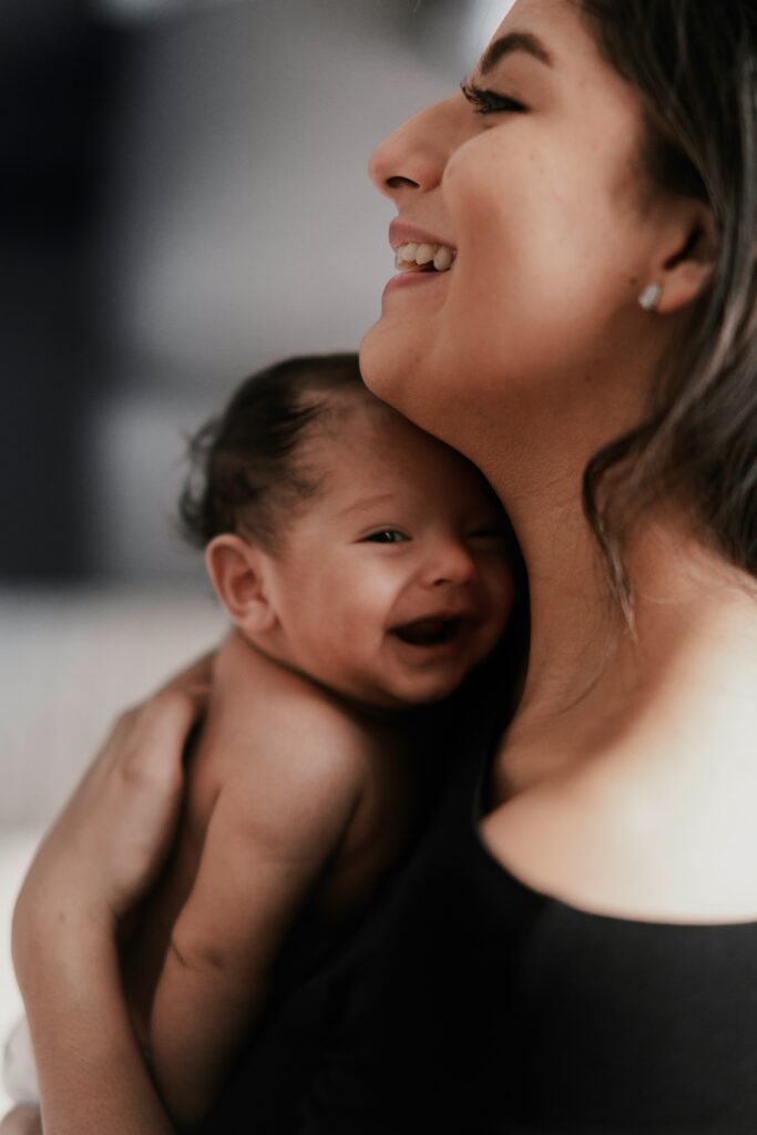 Mãe se recuperando após cuidados intenso com o bebê